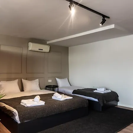 Hotel Intro