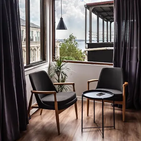 Hotel Intro 3*