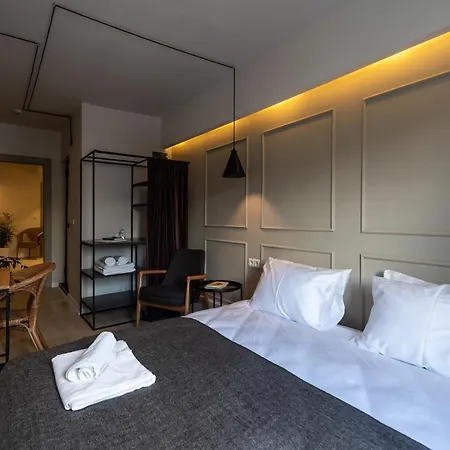 Intro Hotel 3*